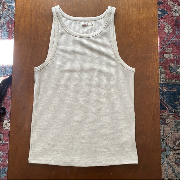 BNWOT Faherty Oat Beige Fitted Ribbed Tank Top New - Picture 2 of 11